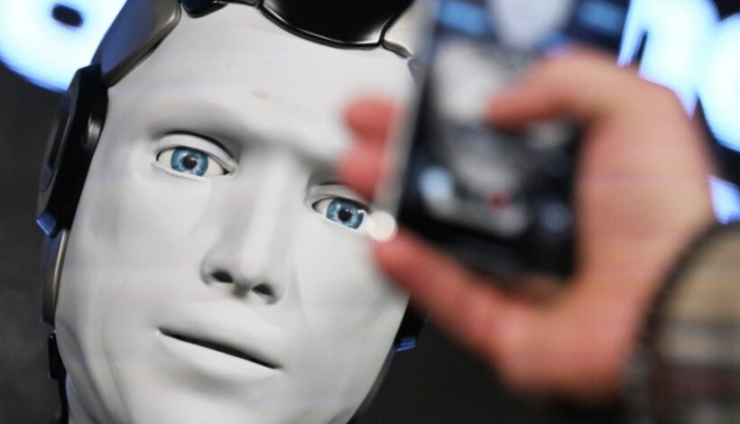 С цифровыми технологиями познакомилась молодежь