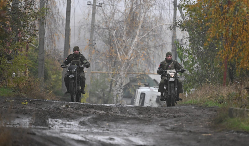 Блюстители порядка Минобороны отмечают праздник