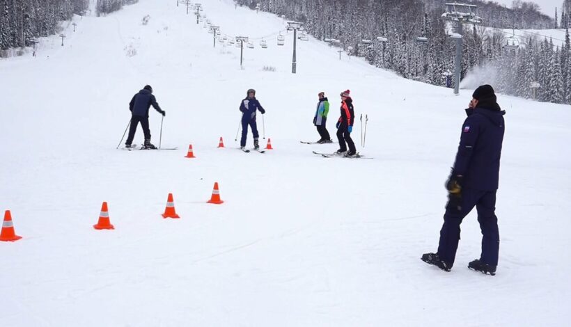 Защитники осваивают горные лыжи