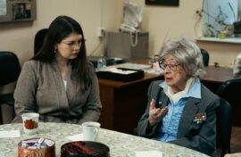 Волонтёры поблагодарили блокадницу за стойкость