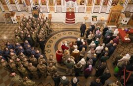 Росгвардейцы отстояли крещенскую службу