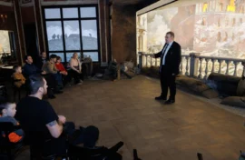 В Музее Победы проходят эксклюзивные экскурсии