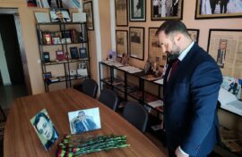 Дипломату отдали дань уважения