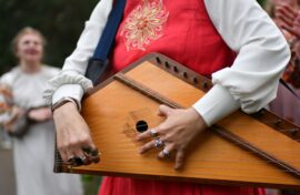 Гусли получат статус национального музыкального инструмента