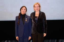 Деятелей культуры вознаградили