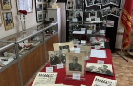 Письма и фотографии маршала представили в школьном музее