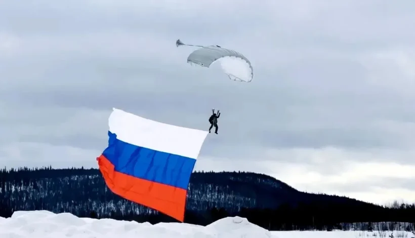 Росгвардейцы десантировались в экстремальных условиях  