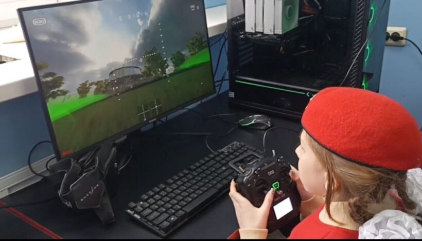 Юнармейцы научились управлять беспилотниками