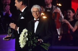 Легендарный композитор отмечает столетие