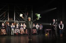 Русские театры представили новые постановки