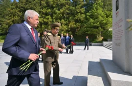 Министр внутренних дел почтил память советских воинов в Северной Корее
