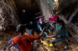 Студенты восстановят имена героев