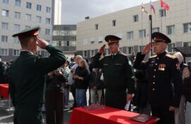Курсанты поклялись быть верными Родине