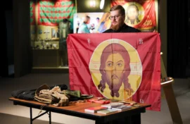 О духовной поддержке на фронте расскажет экспозиция    