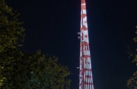 Телебашни засияют в честь Дня Победы