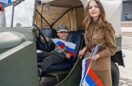 В Музее Победы отметили День государственного флага