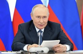 Президент России призвал бережно относиться к русскому языку