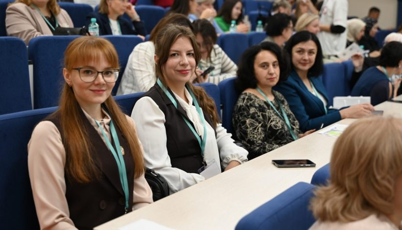 Педагоги-психологи соревнуются в профмастерстве