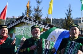 Культуру народов отразили в музыкальных клипах