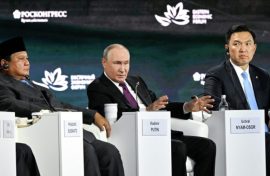 Владимир Путин выступил на Восточном экономическом форуме