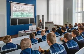 Школьникам рассказали о подвиге юных защитников