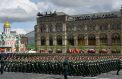 Путин поздравил пехотинцев и ветеранов